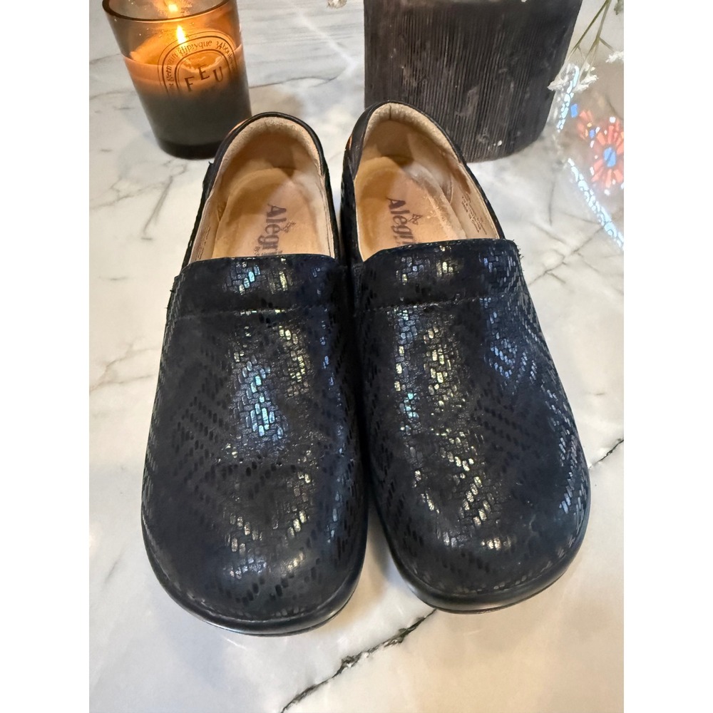Alegria Keli Black Embossed Leather Professional Slip On Clogs Shoes 37